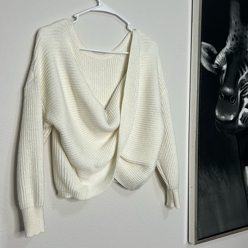 SHEIN Sweater. Size M 100% Polyester Slightly worn